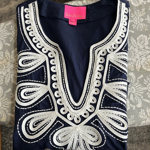Lilly Pulitzer Size S Navy Blue and White Shirt - Picture 10 of 10